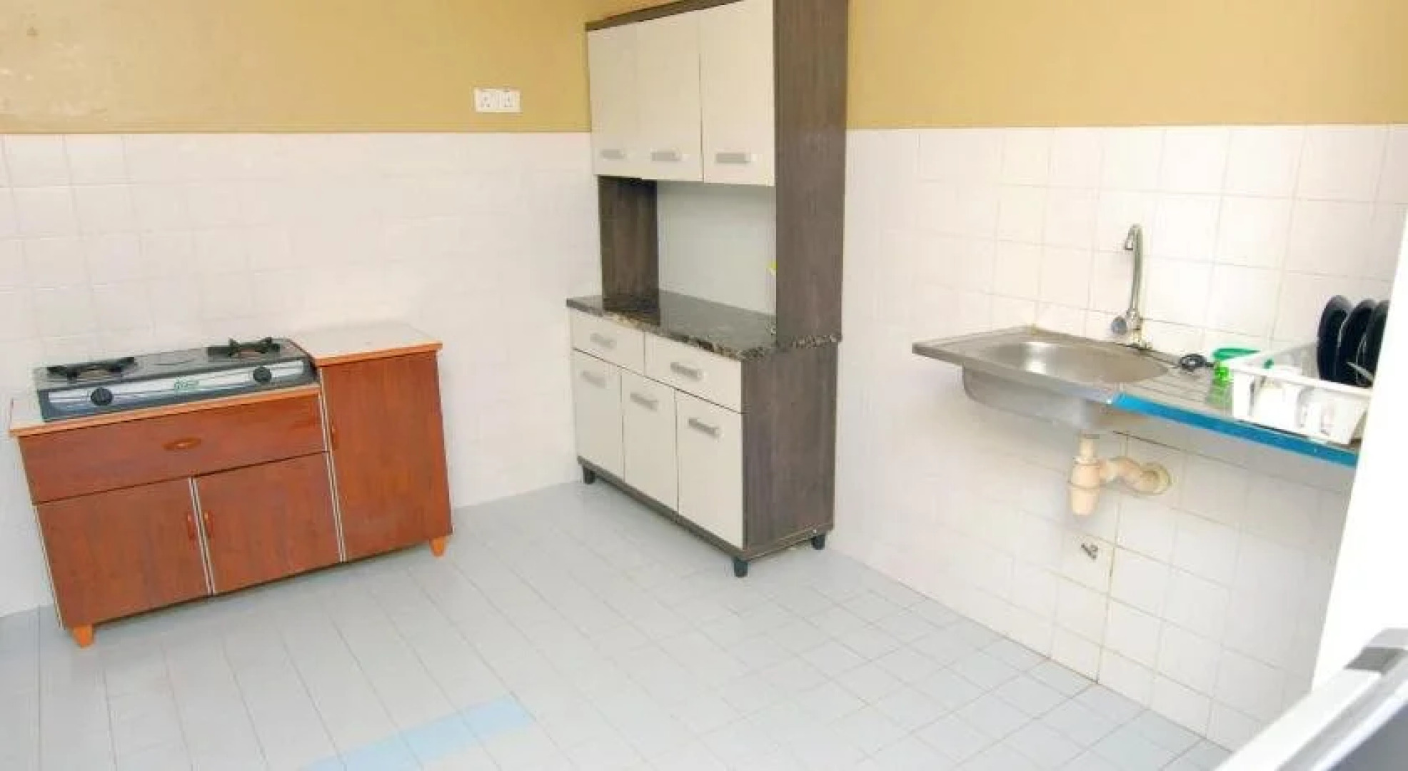 OYO Home 90374 Maya Apartment Bay View Villas