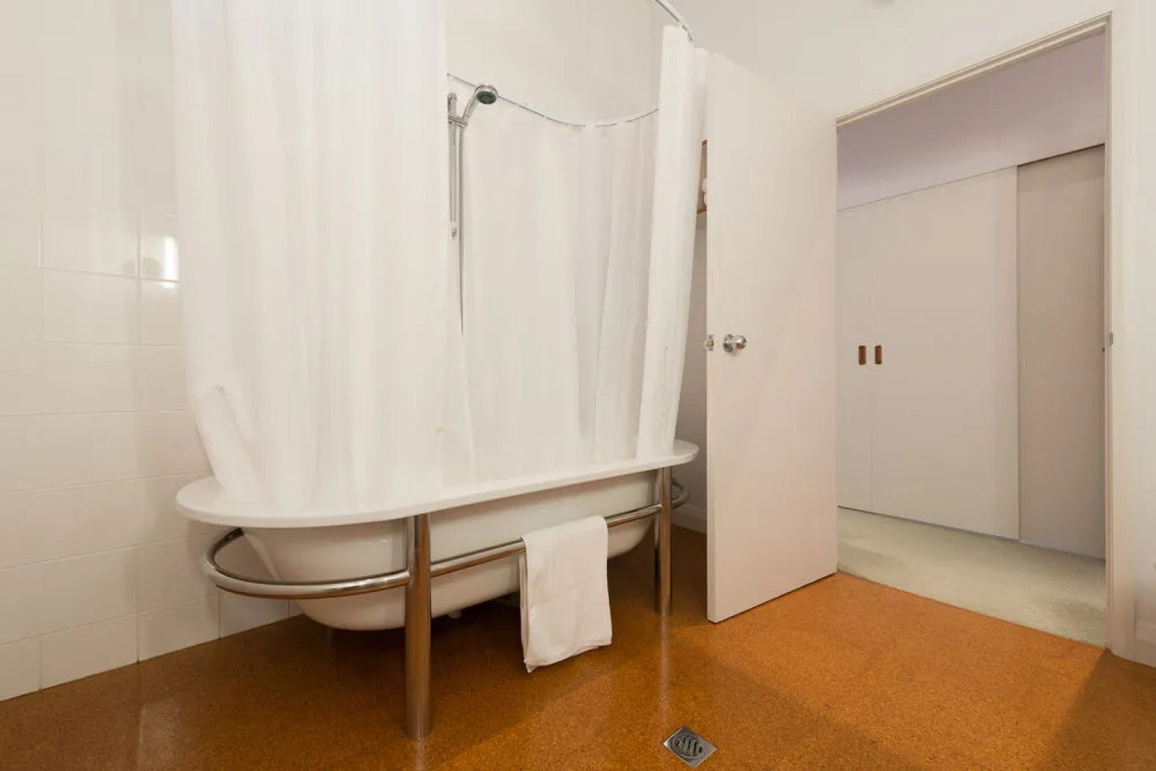 Russell View Apartments