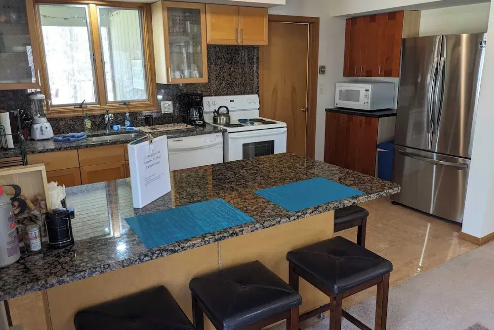 Mountain Memories by Avantstay Hot Tub Enclosed Deck, Large Yard w/ Fire Pit