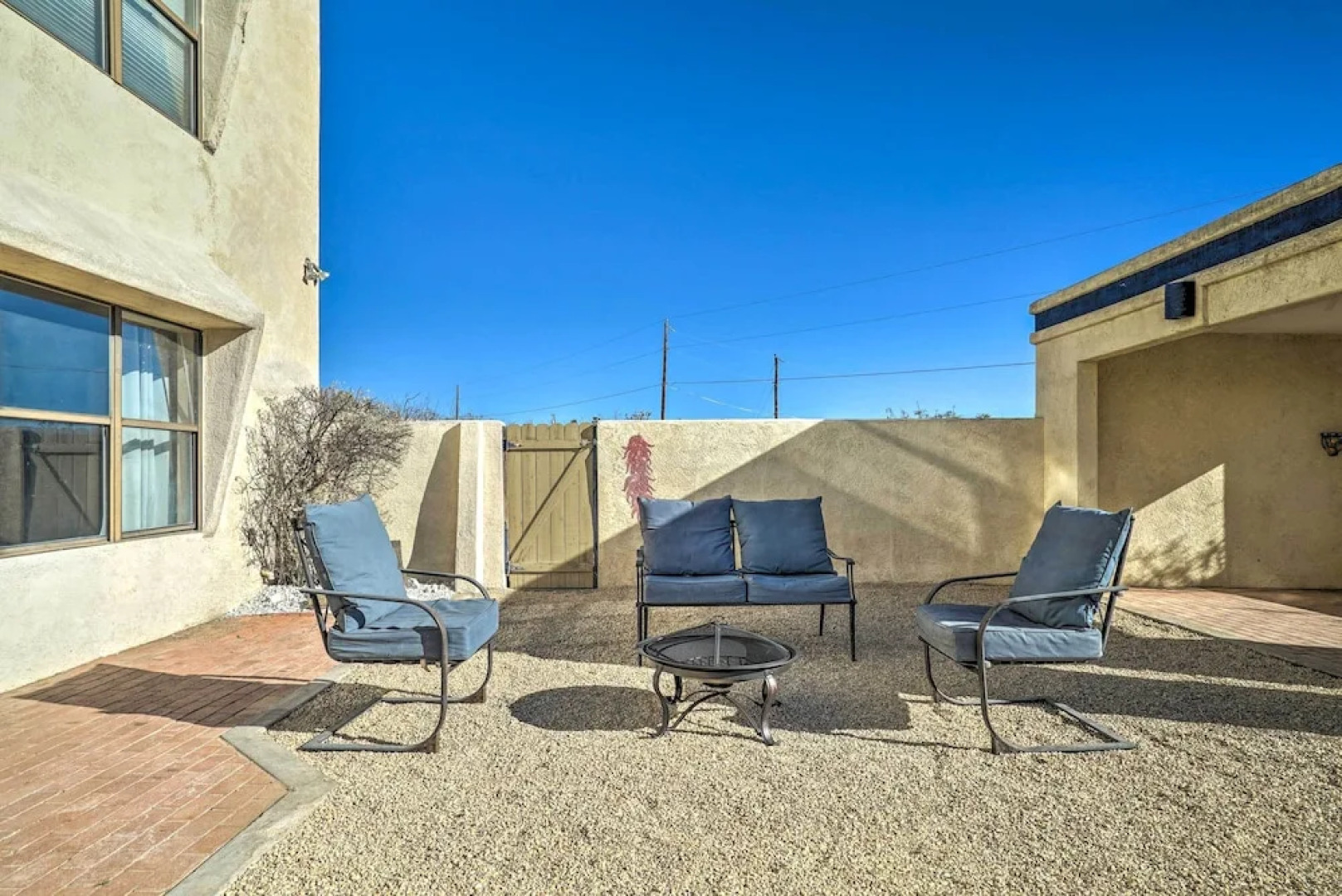 Las Cruces Home ~ 2 Mi to Nmsu Stadium!