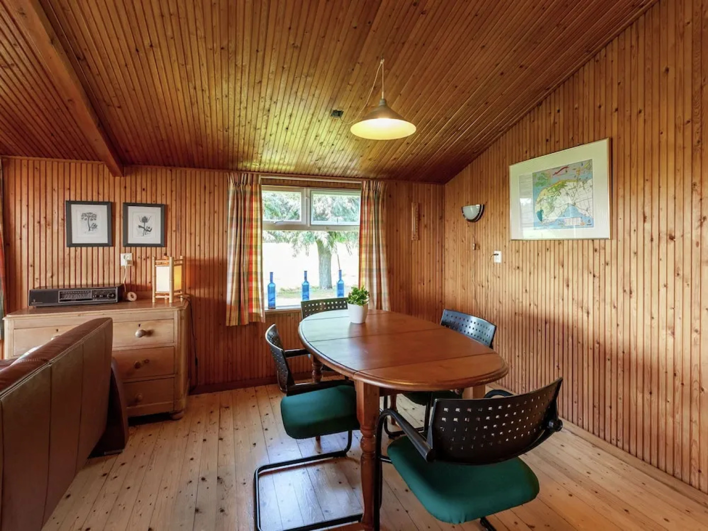 Calm Holiday Home in Burgh-Haamstede Zealand with Garden