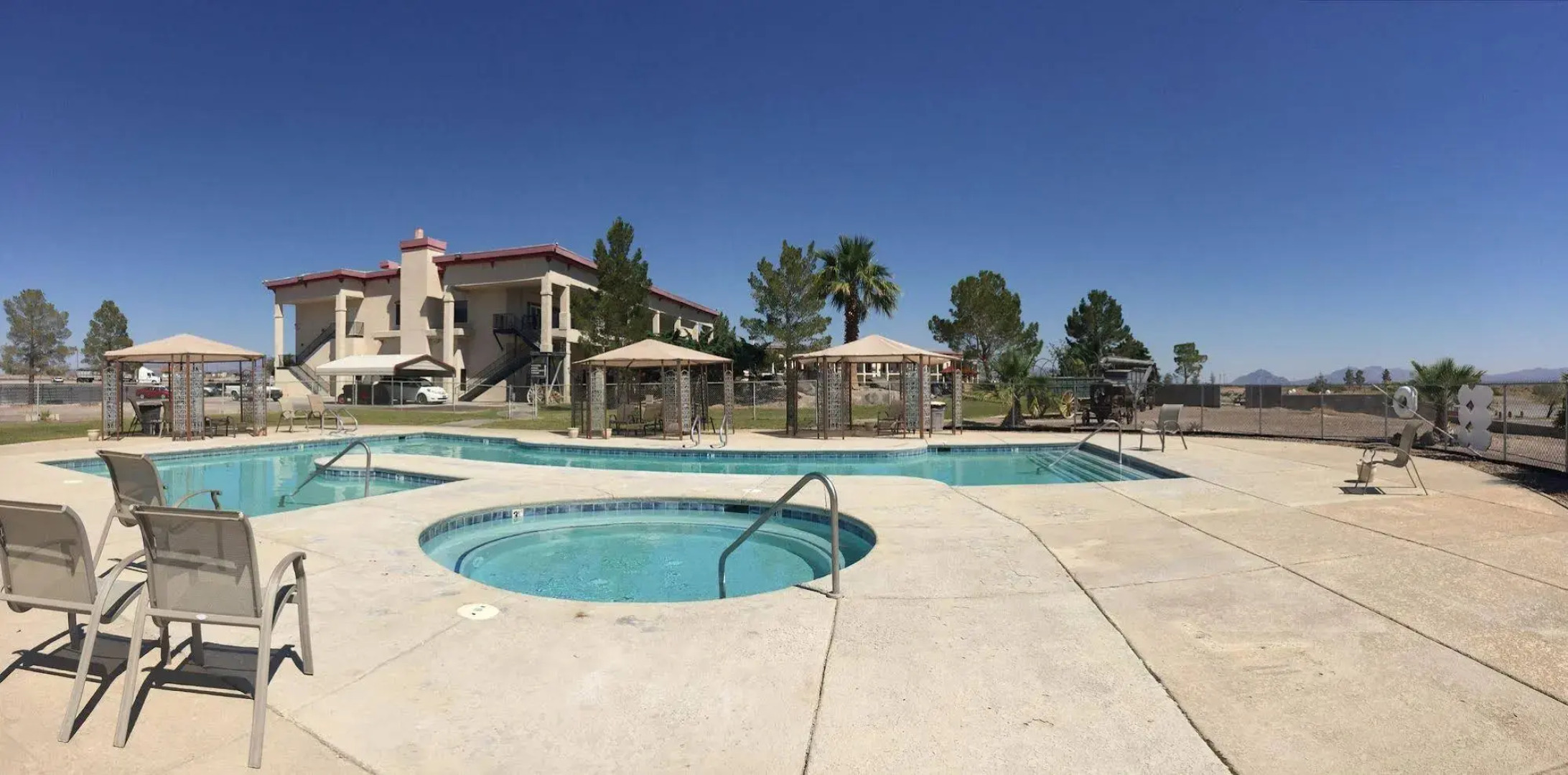 Longstreet Inn & Casino