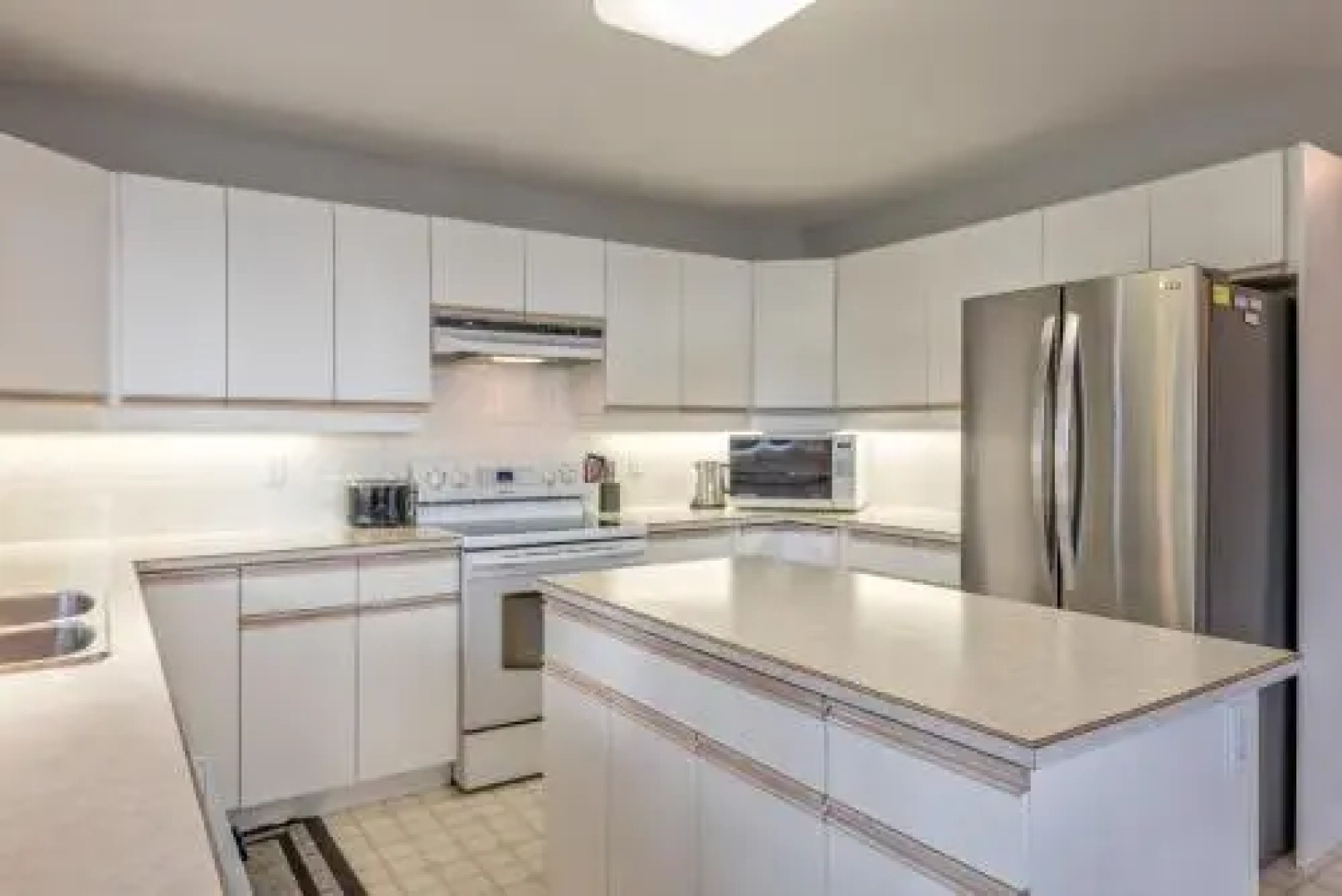 Sunset Peak - 3 Bed / 4 Bath Home