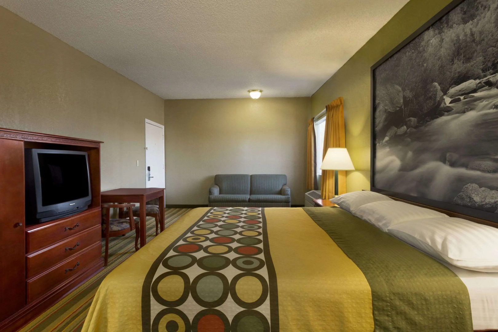 Super 8 by Wyndham Ridgecrest