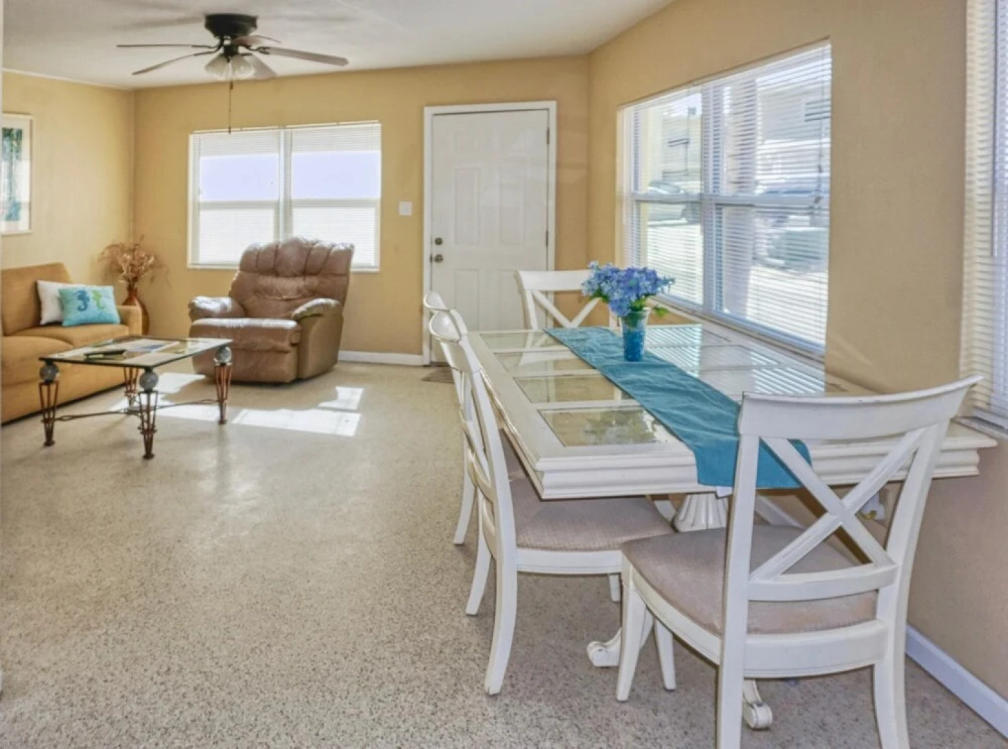 Misty Isles Redington Beachfront Suite 5