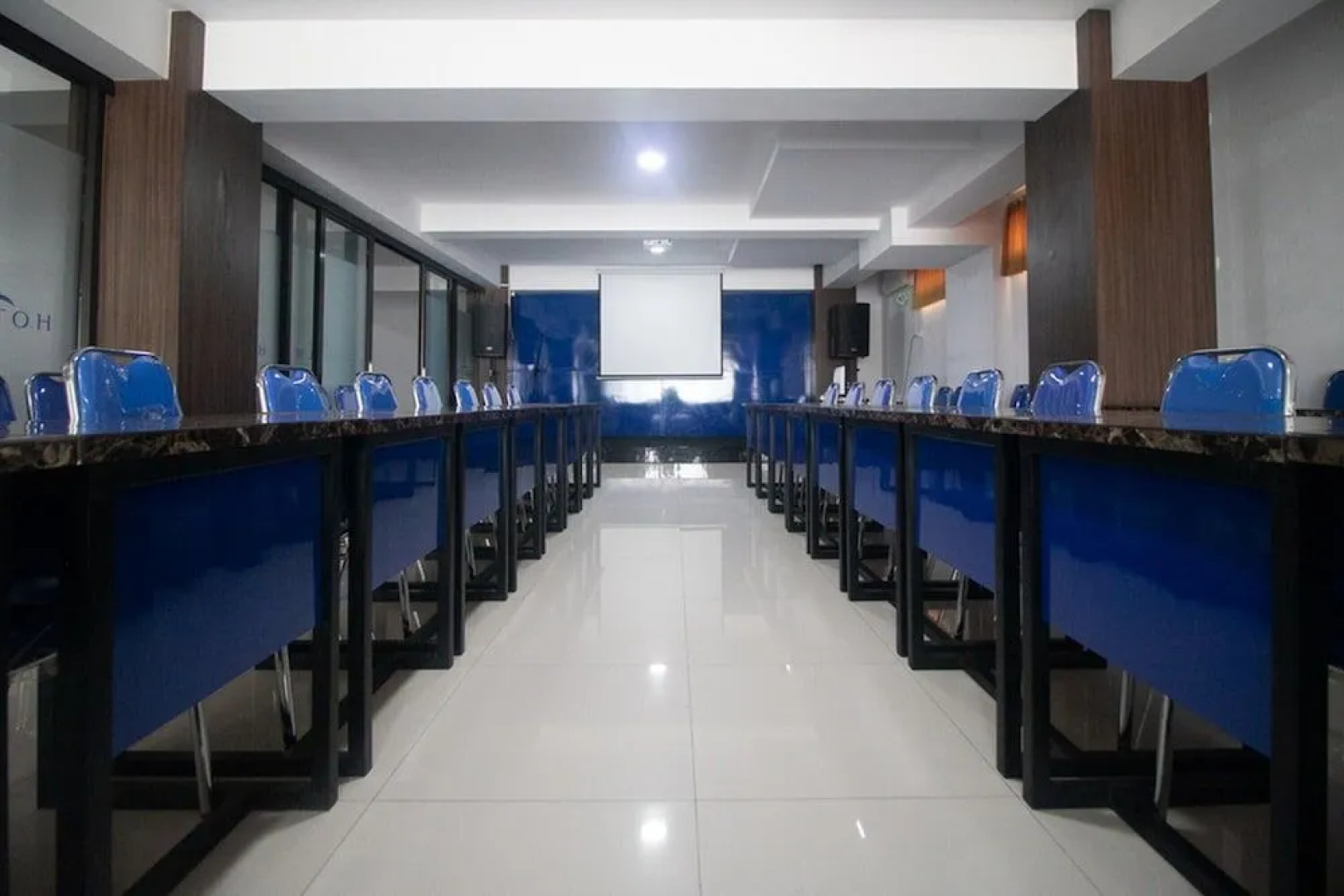 RedDoorz Syariah @ Hotel 91 Jember