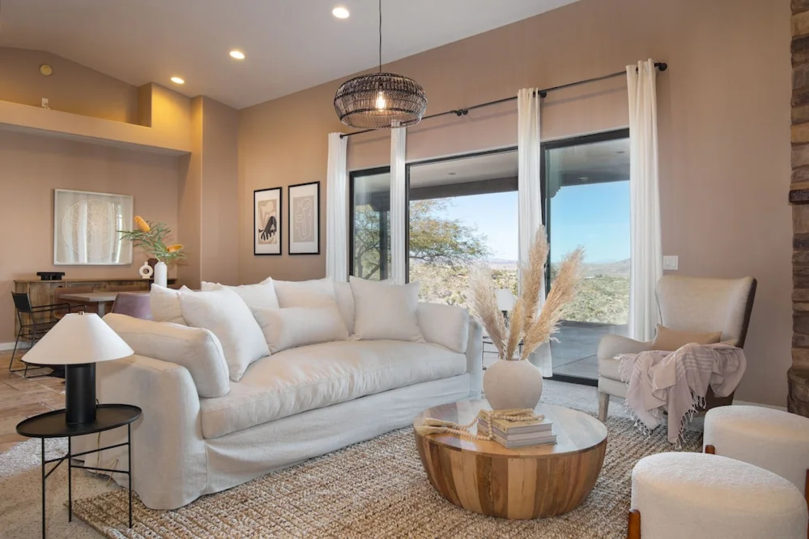 Desert Stone by Avantstay Contemporary Desert Oasis With Pool & Hot Tub