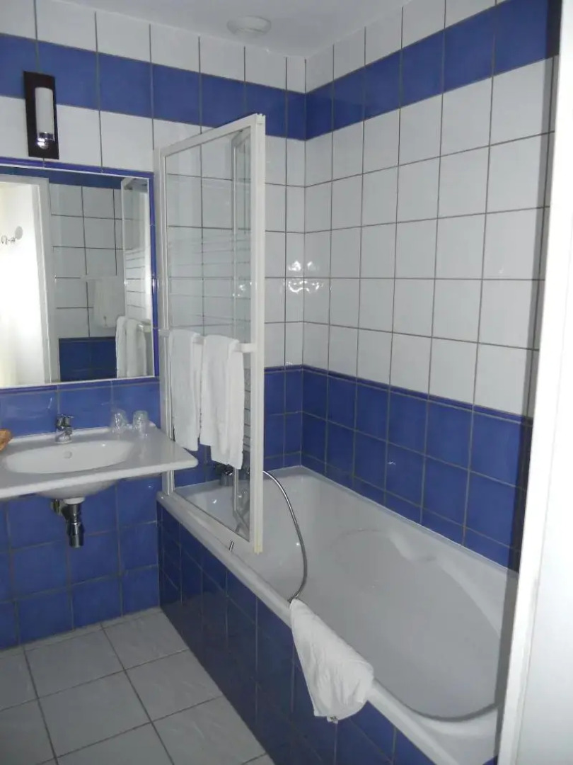 Logis Hôtel Le Richelieu - Royan Atlantique