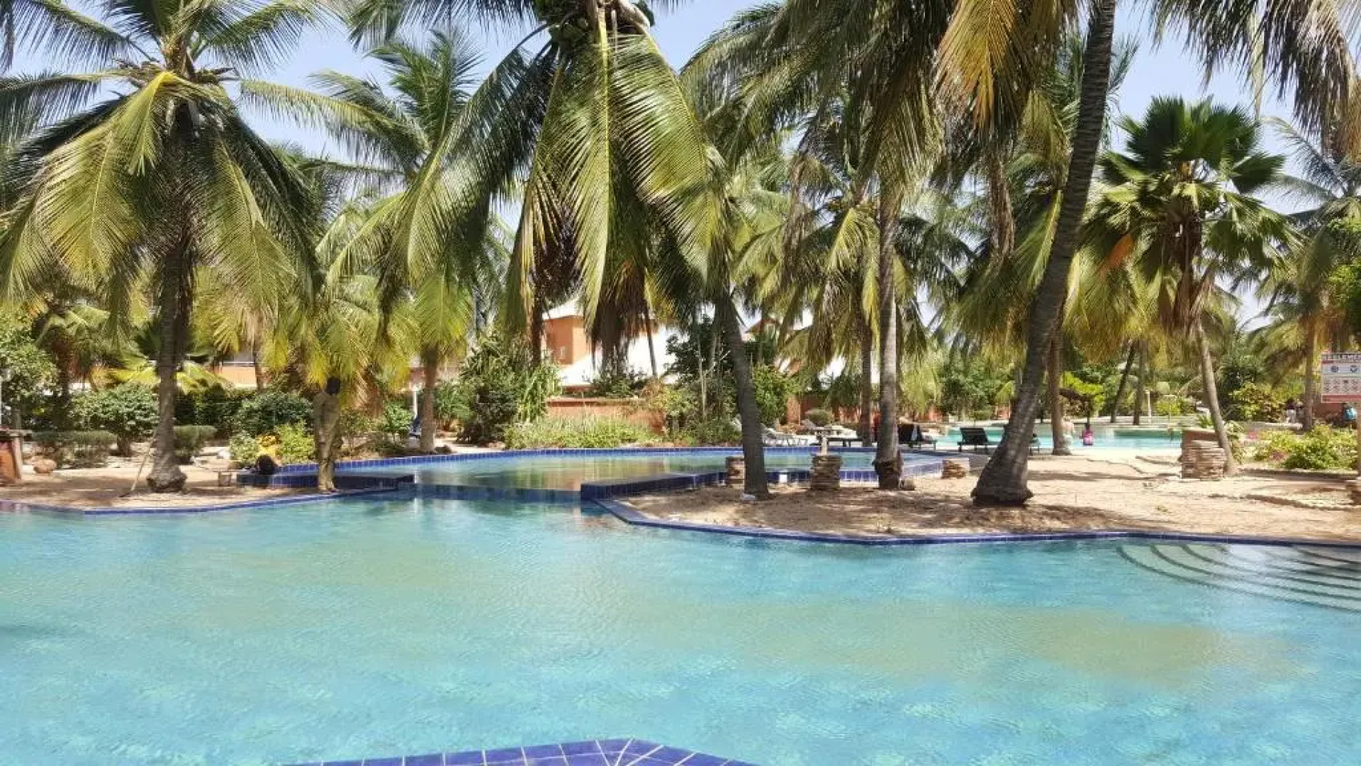 Safari Village - Case73