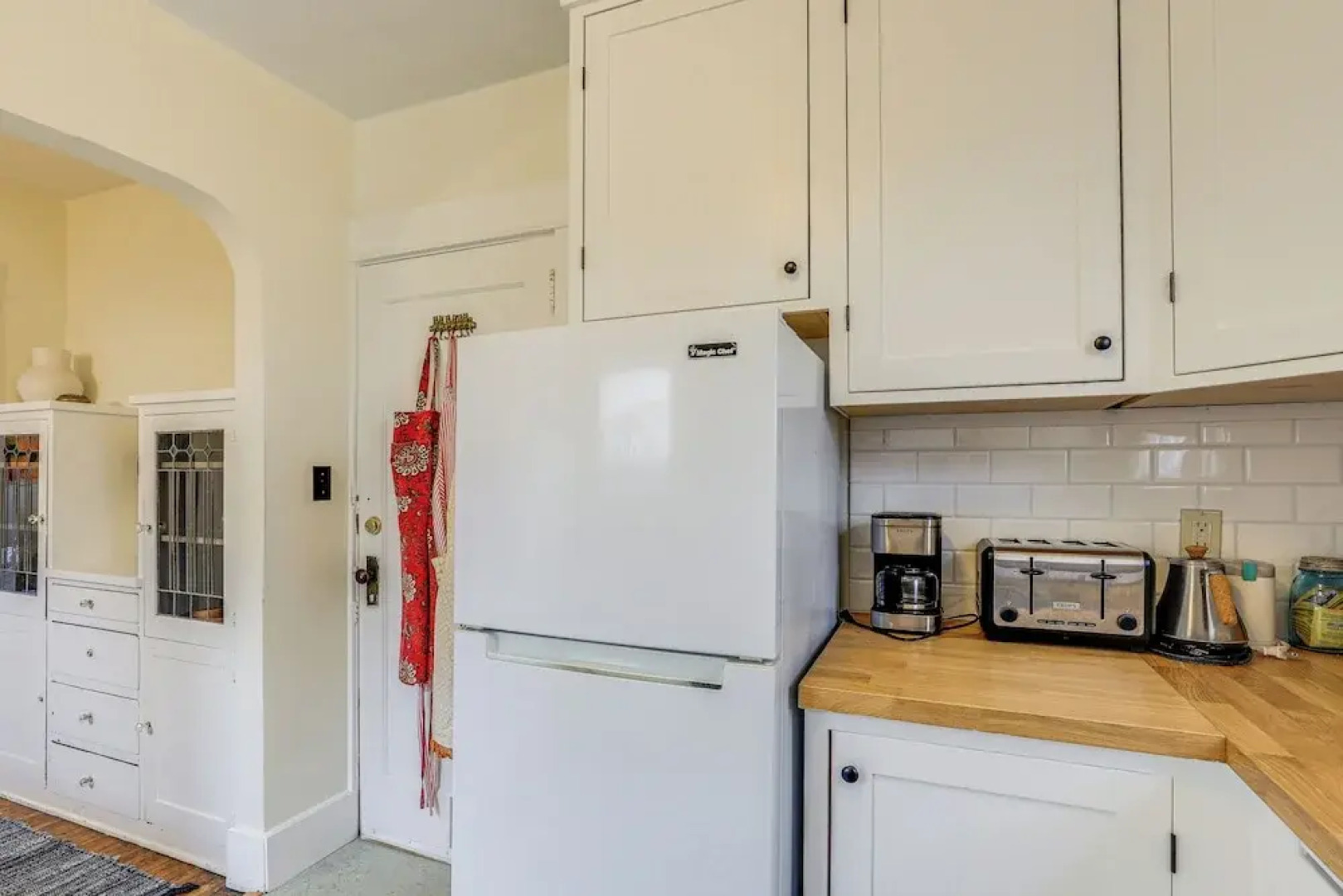 Dog-friendly 'columbia Cottage' in Hood River!