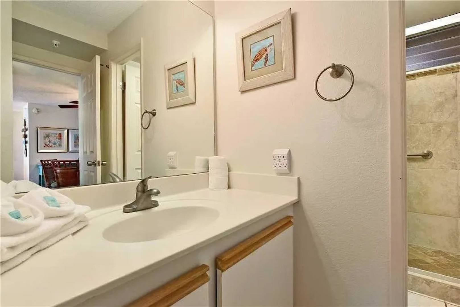 Royal Kahana 1112 by RedAwning