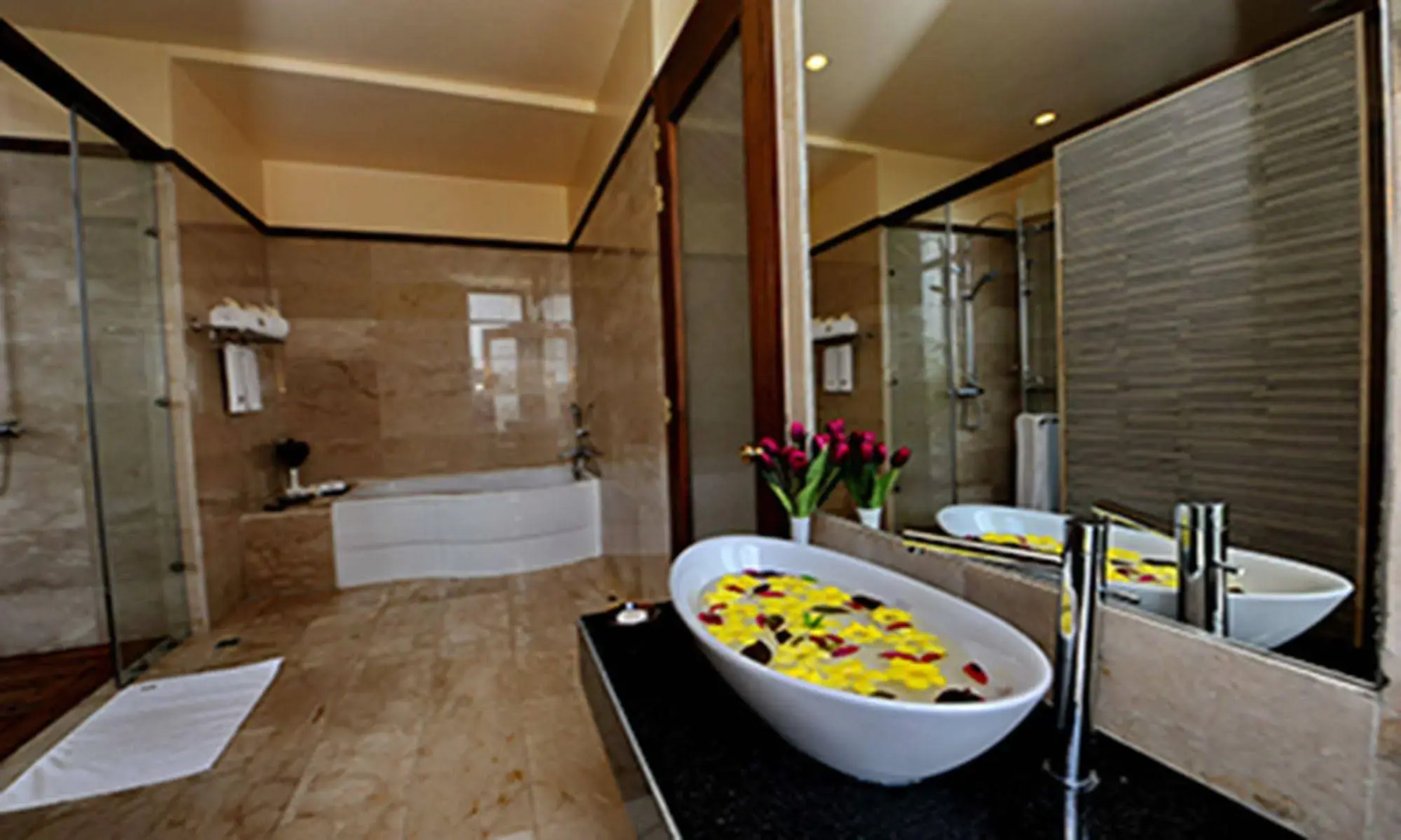 The Myat Mingalar Hotel