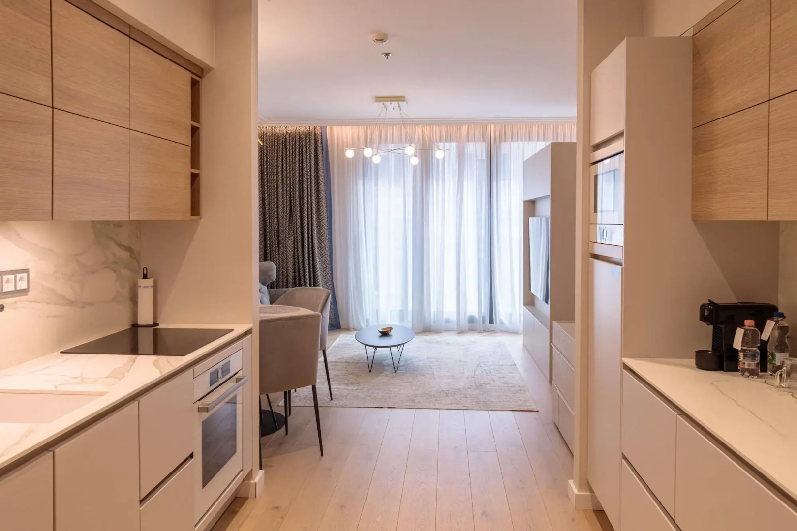 Emerald Downtown Suites