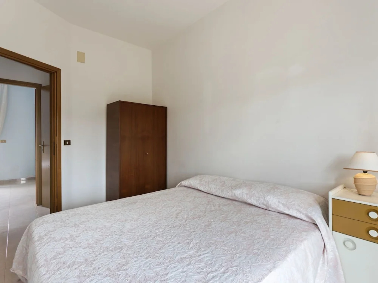 Valley-View Villa in Trabia with Swimming Pool