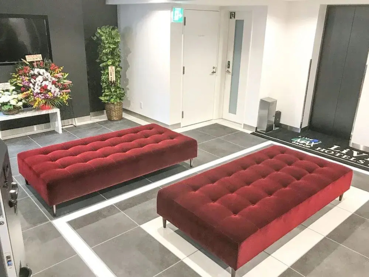 Отель Livemax Shinjuku Kabukicho Meijidori