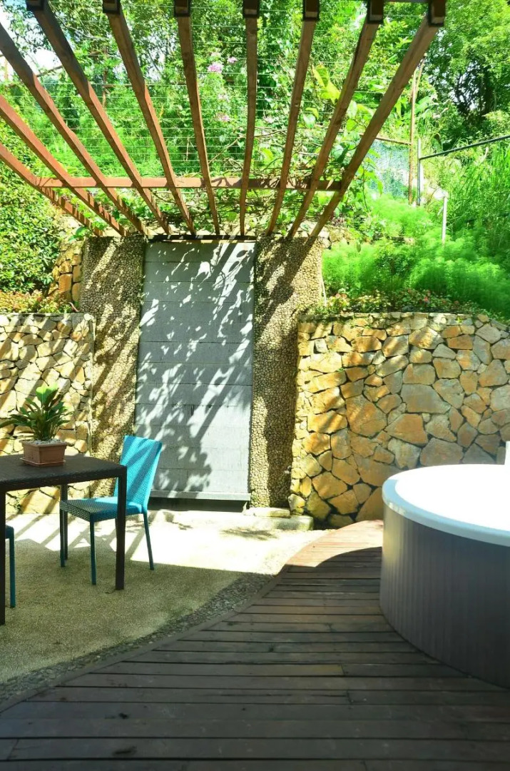 West 35 Eco Mountain Resort