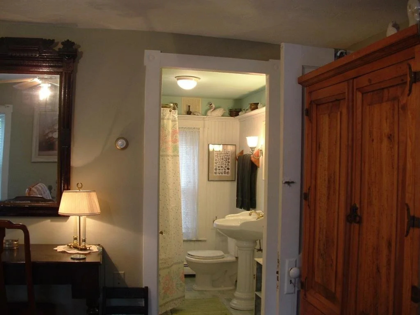 A White Swan Bed and Breakfast