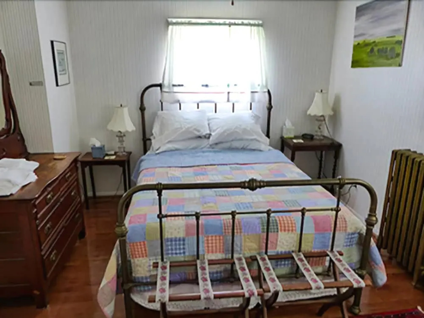 The Hood House Bed & Breakfast Inn