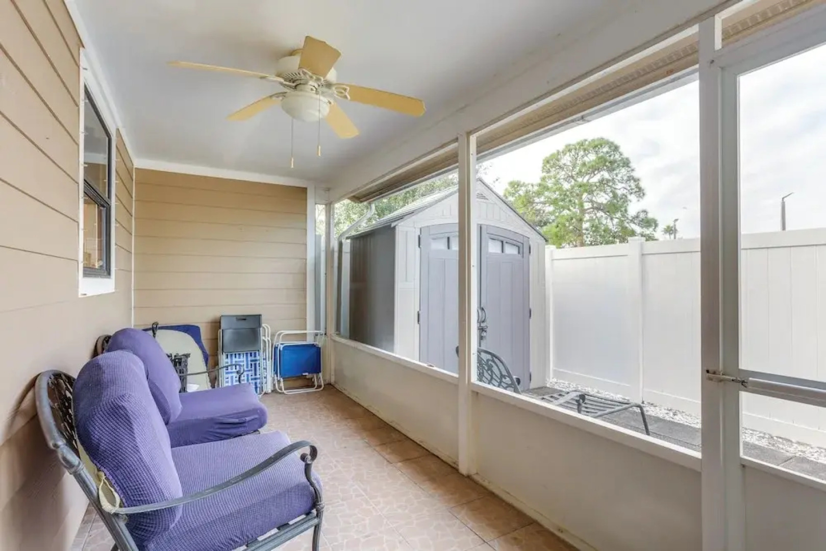 5 Mi to Beach: Jupiter Townhome w/ Pool Access