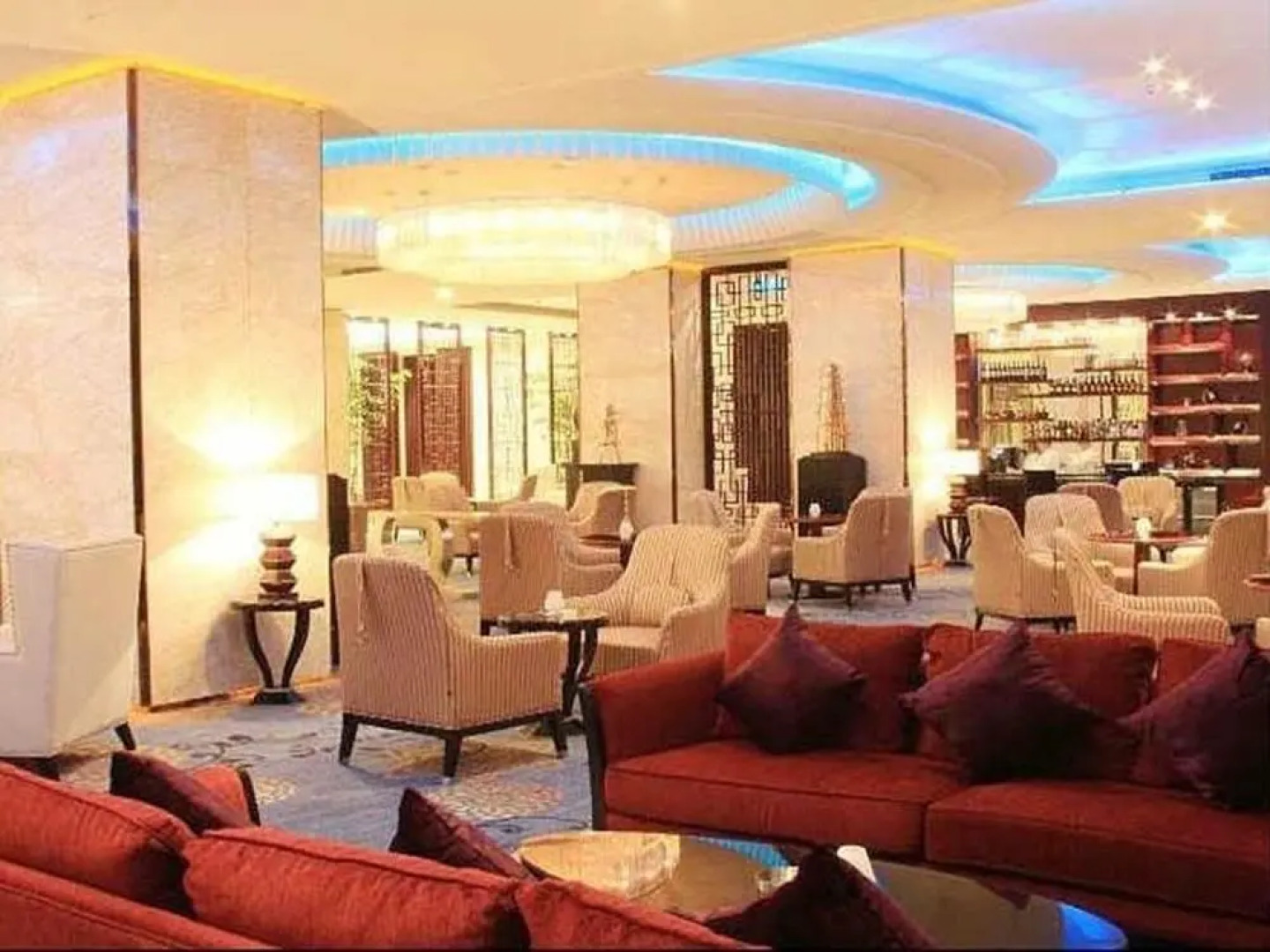 Landbridge Jinjiang Hotel