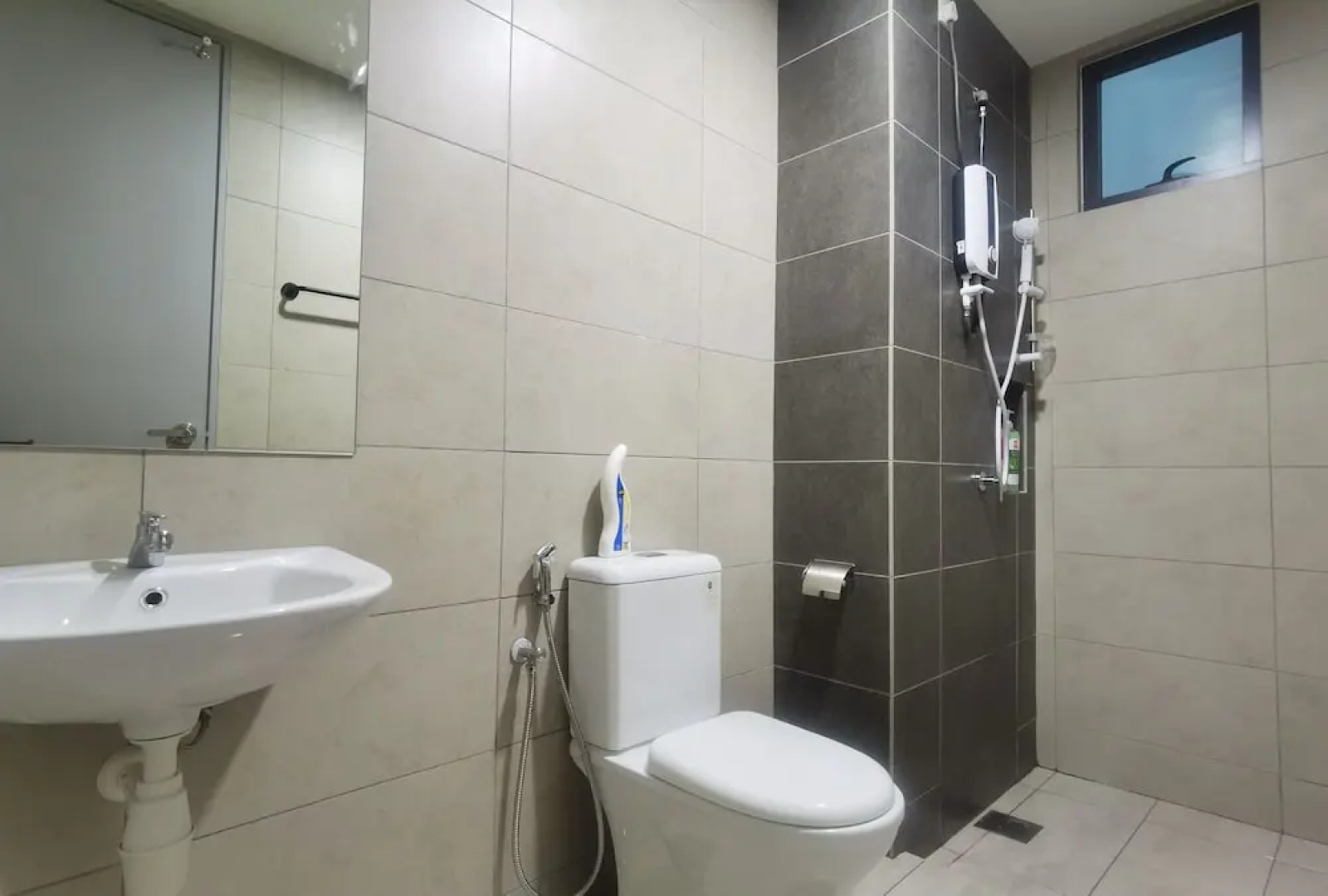 Luminari Suite by Homez Suite