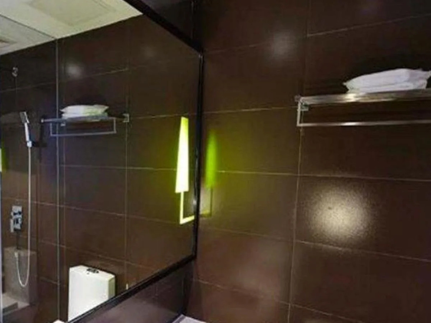 IU Hotel Suining Shehong Bus Station Branch