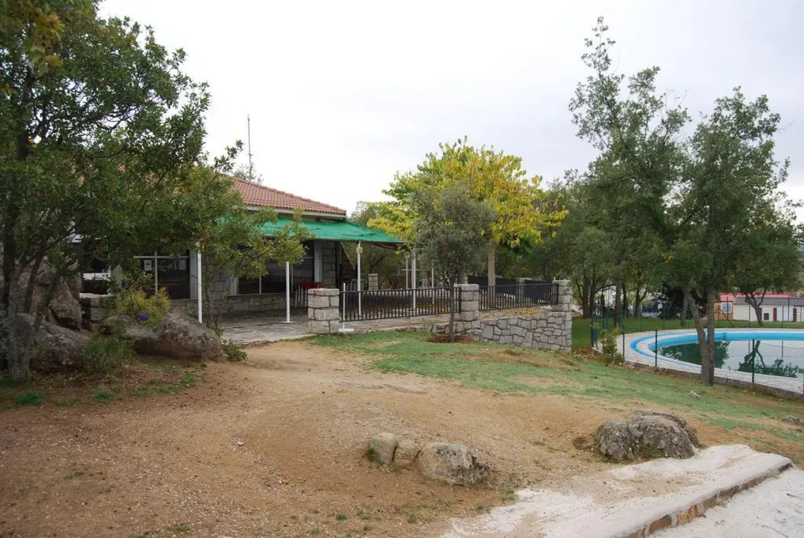 Camping de Cervera de Buitrago