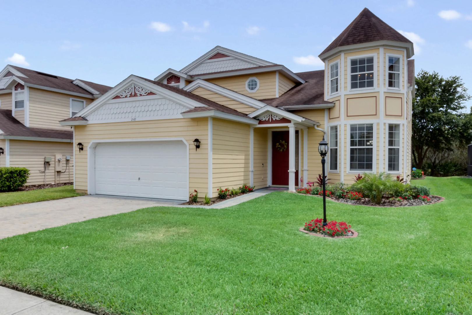 P2149VD - Newly renovated pool/spa home: 10 guests, Davenport, US