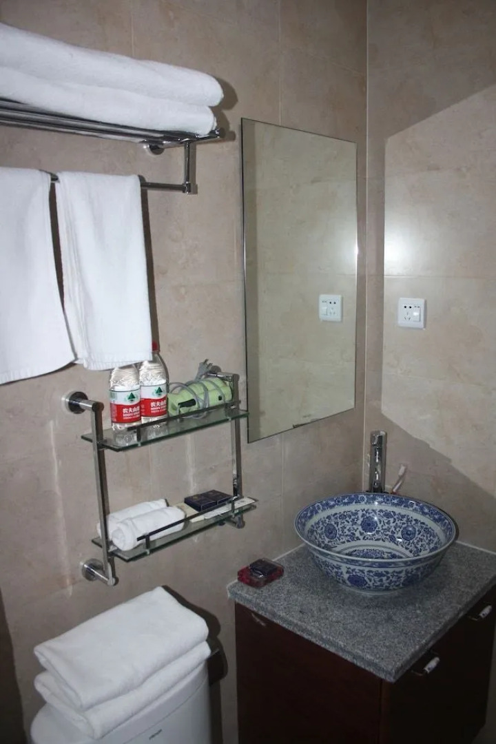 Treatyport Vineyards Quadrangle Inn