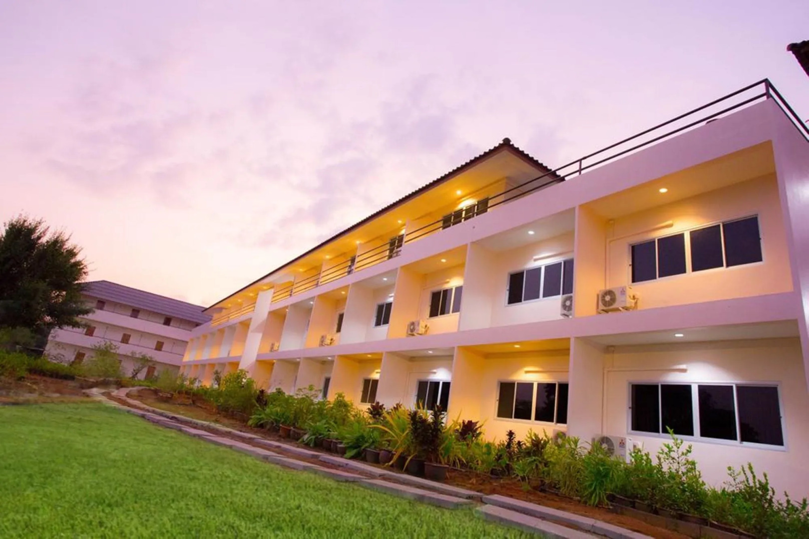 Be Fine Sabuy Hotel & Resort