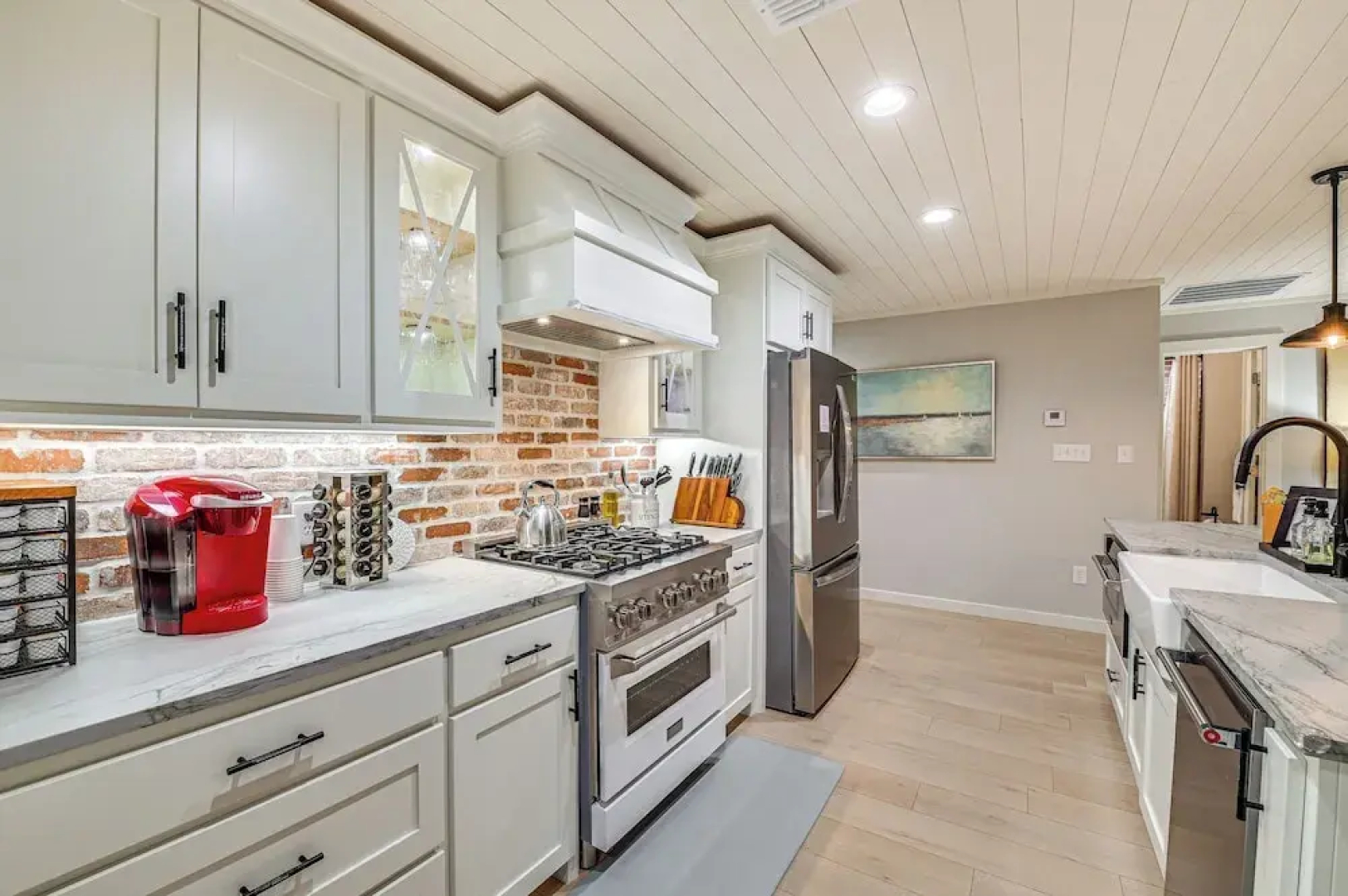 3 Mi to Lake Ray Roberts: Luxe Pilot Point Home