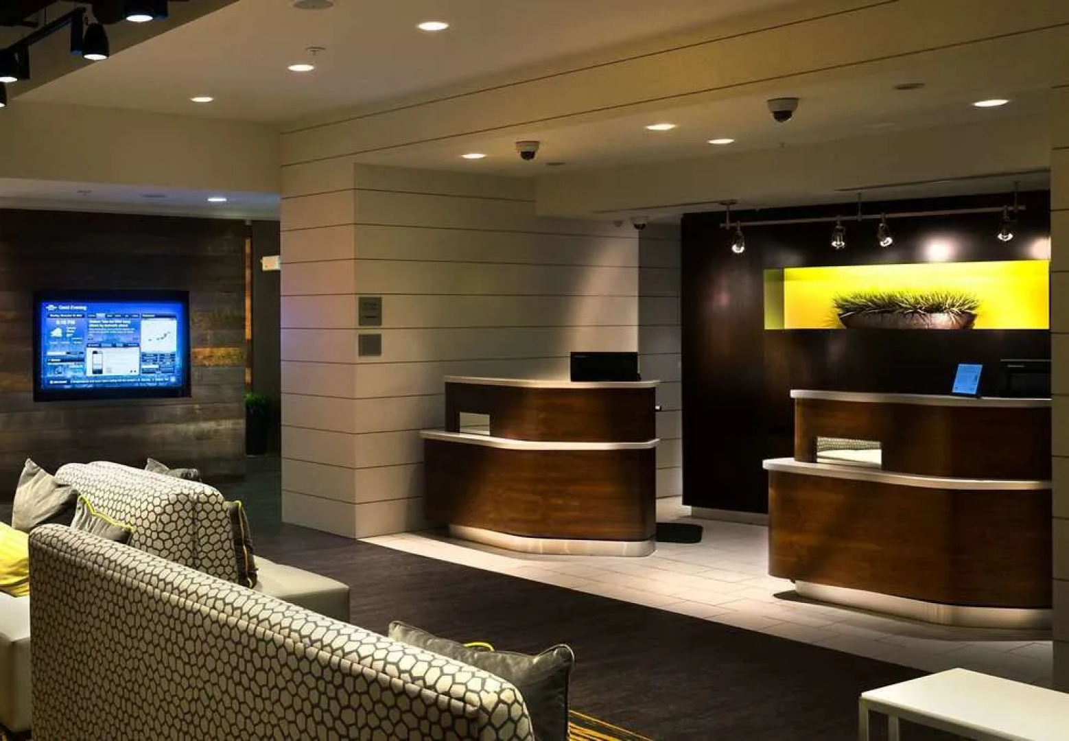 Courtyard Charleston Summerville