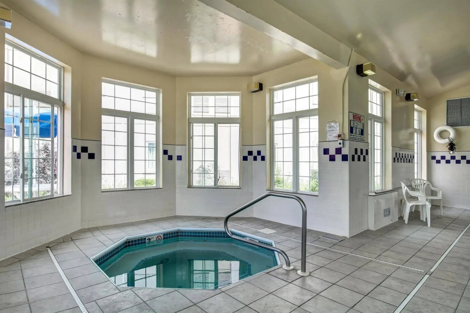 Motel 6 Medina, OH - Cleveland