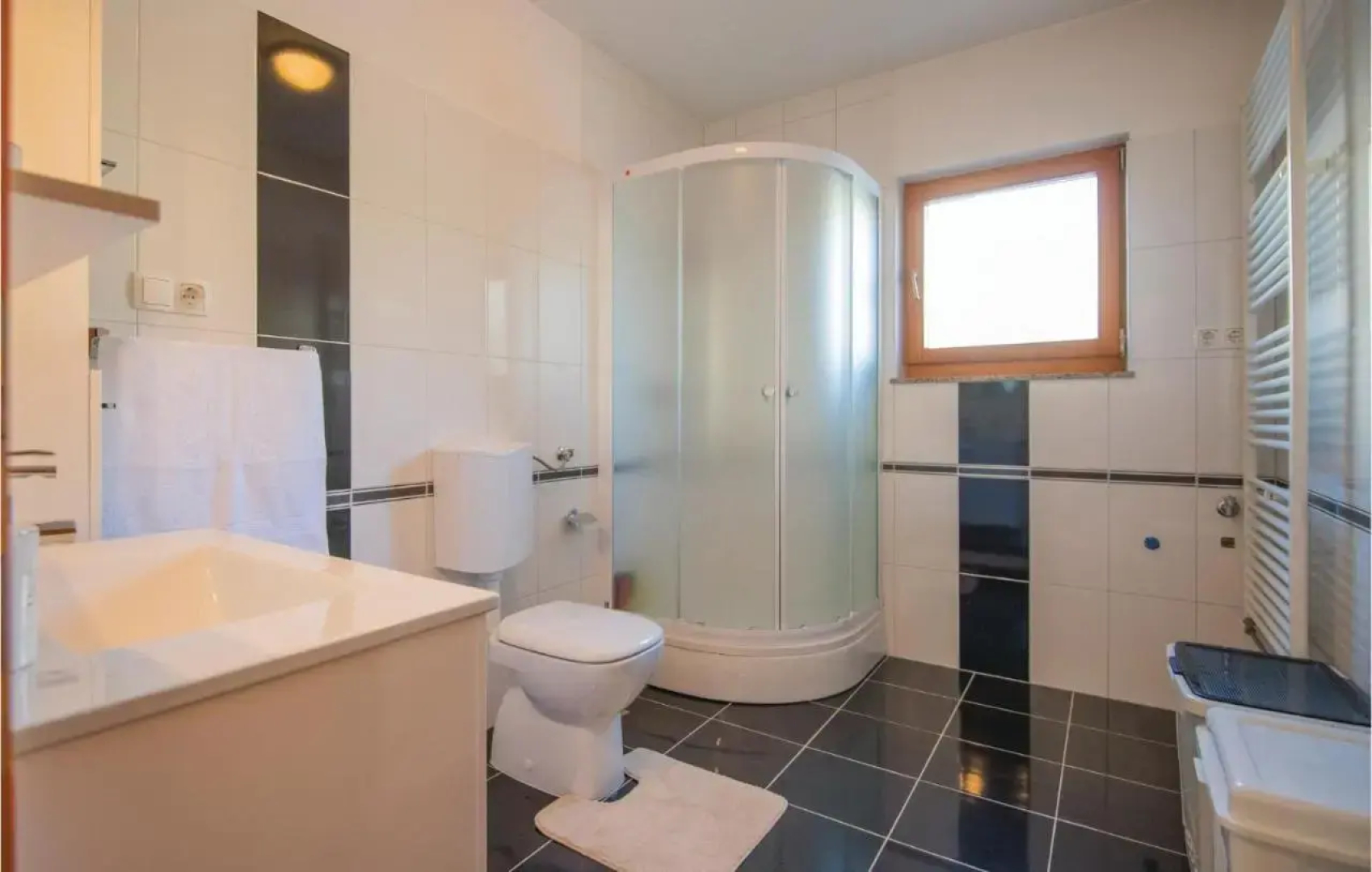 Three-Bedroom Holiday Home in Imotski