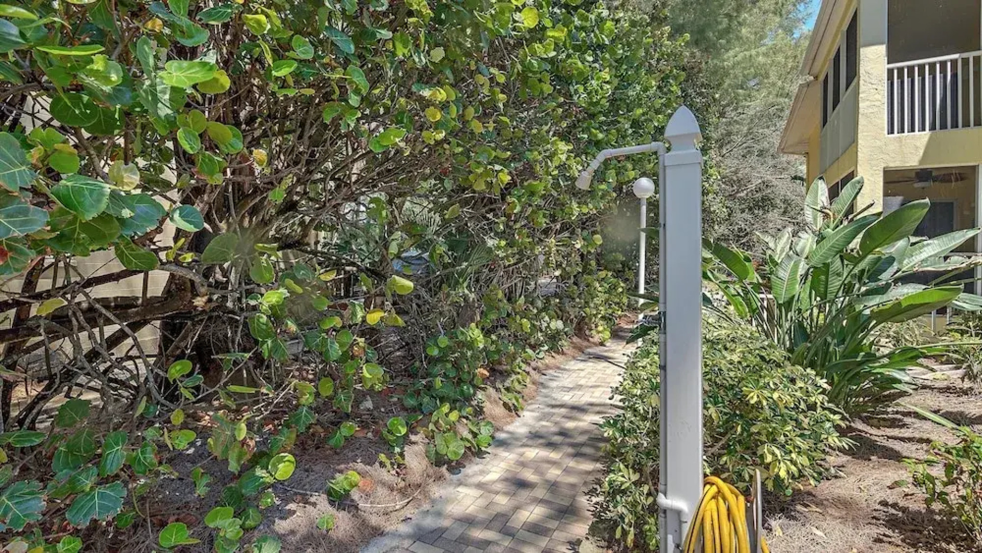 Pura Vida Two 2 Bedroom Condo by RedAwning