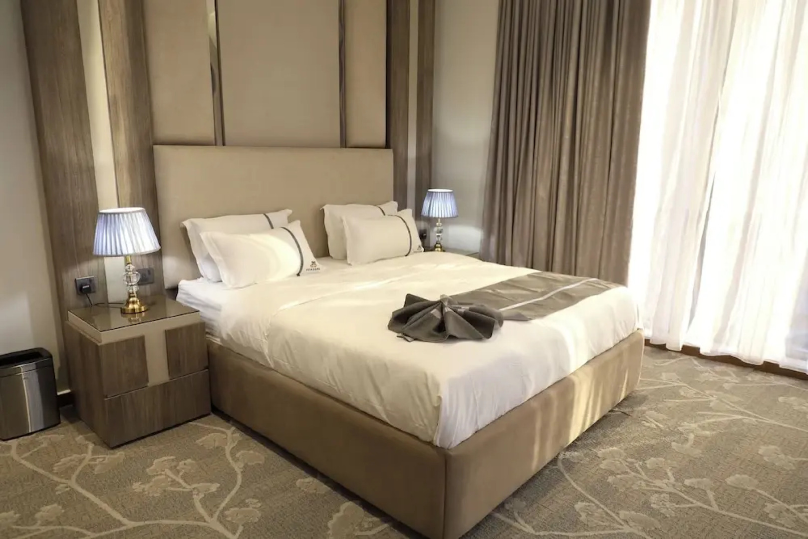 Seasons hotel suites