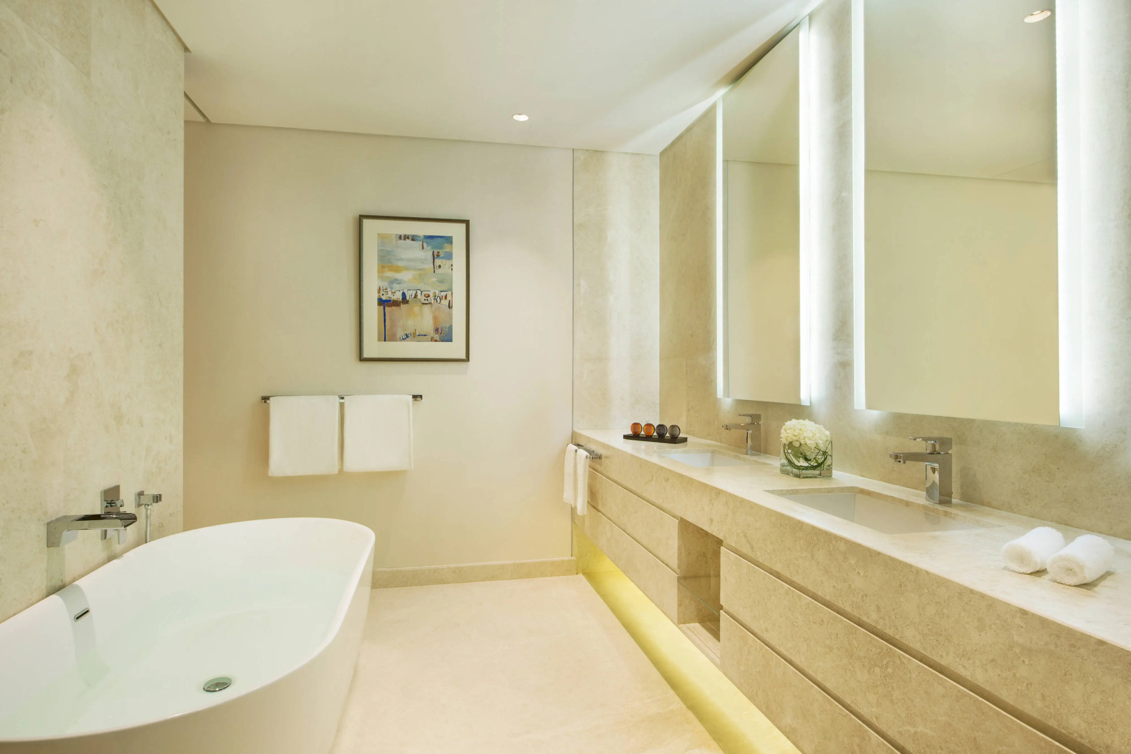 La Ville Hotel & Suites CITY WALK, Dubai, Autograph Collection