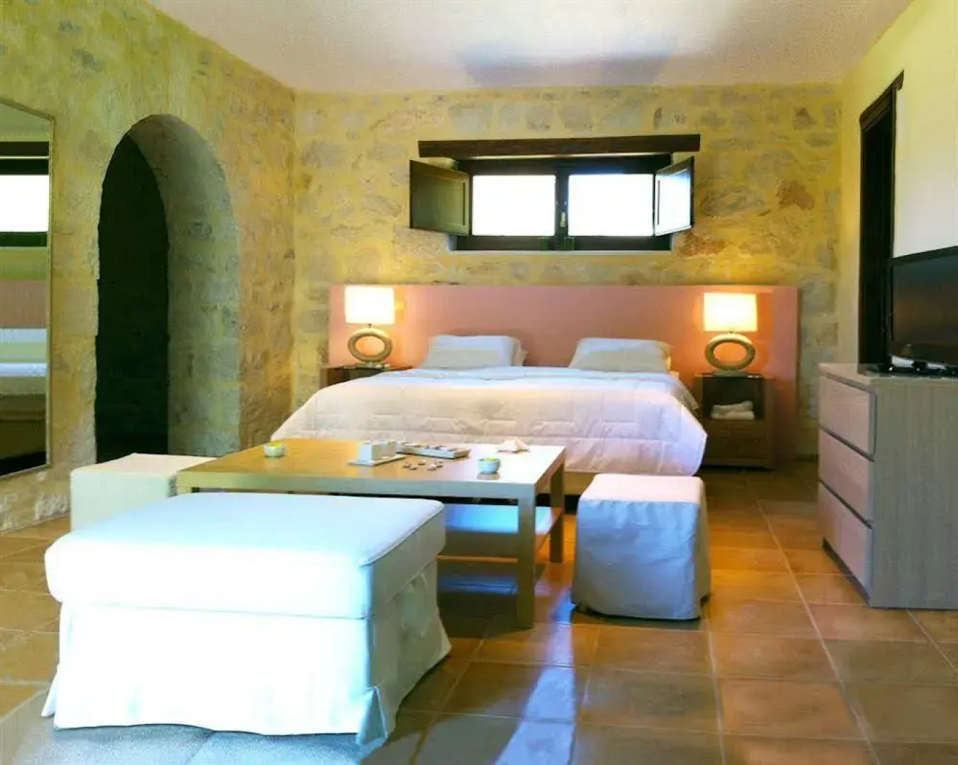 Exensian Villas & Suites