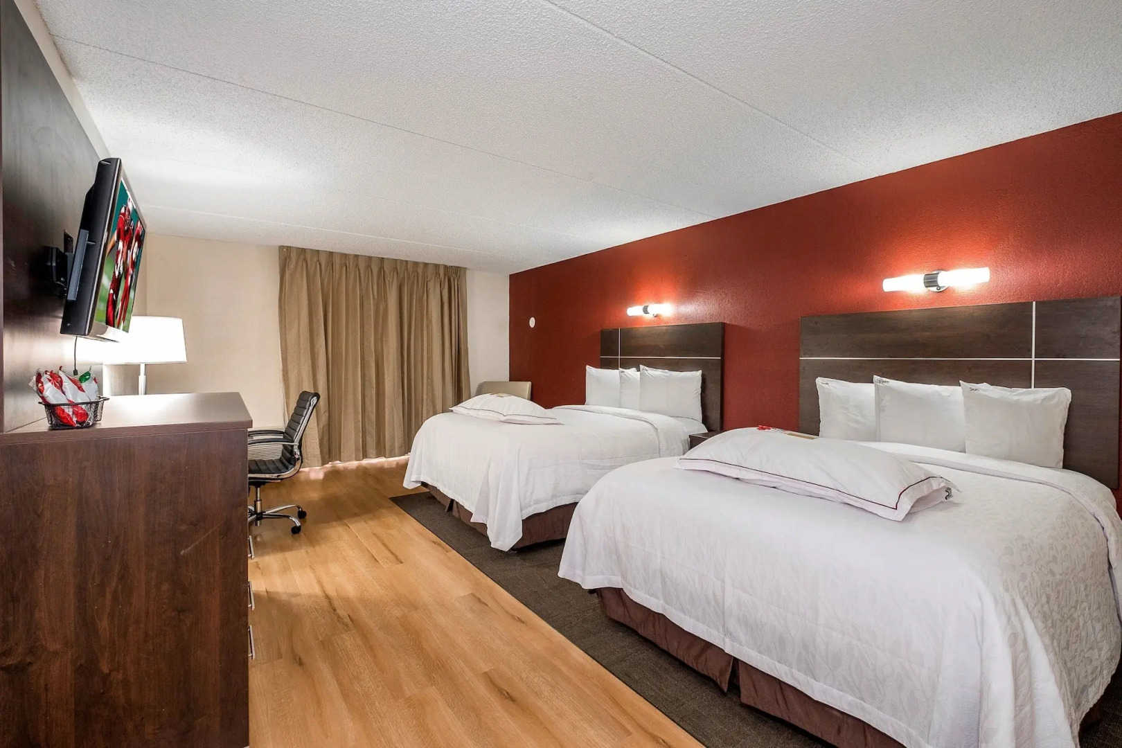 Red Roof Inn PLUS+ & Suites Knoxville West-Cedar Bluff