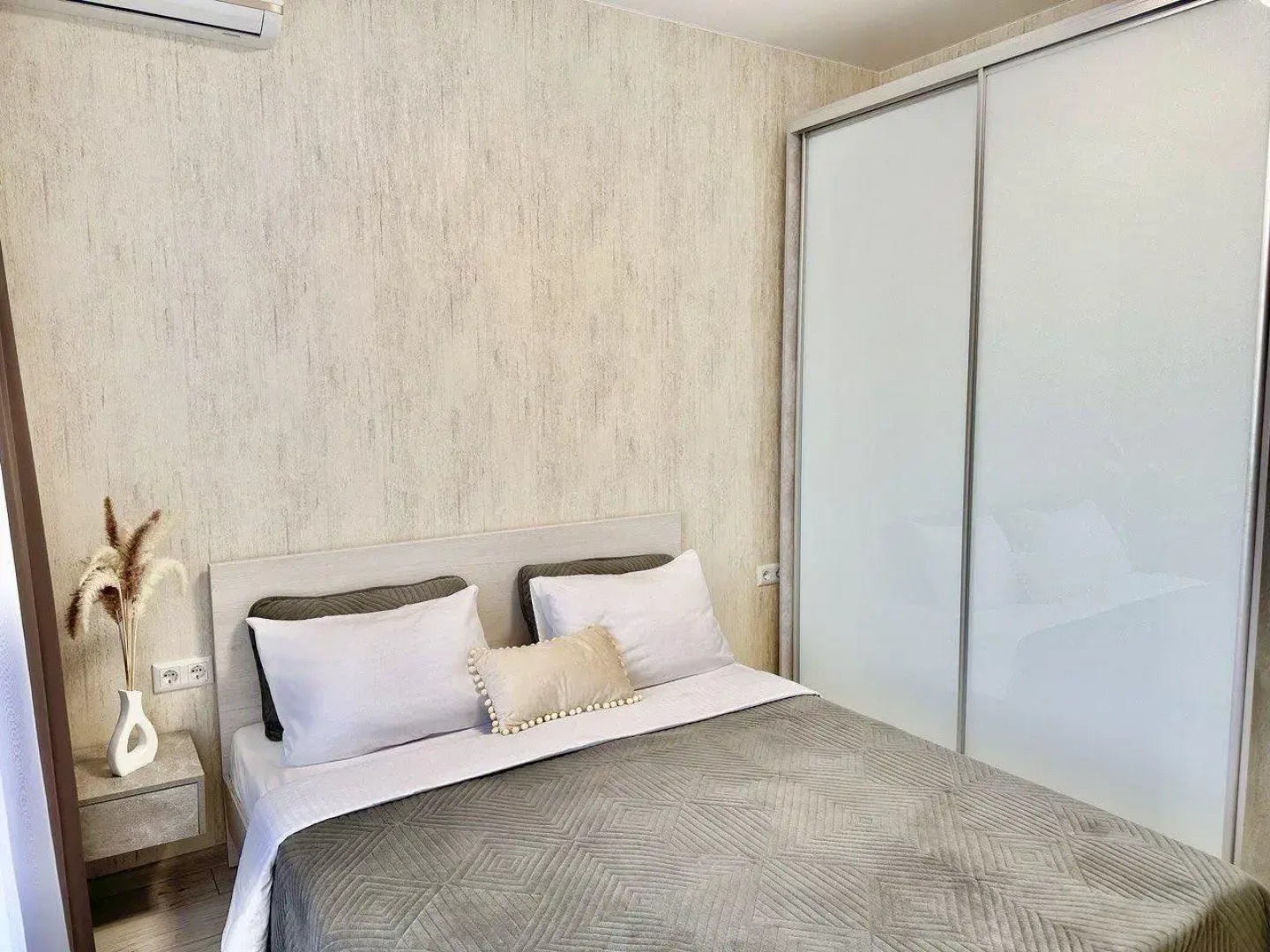 Апартаменты Люкс Анастасия на улице Крымской весны 5 корп. 1