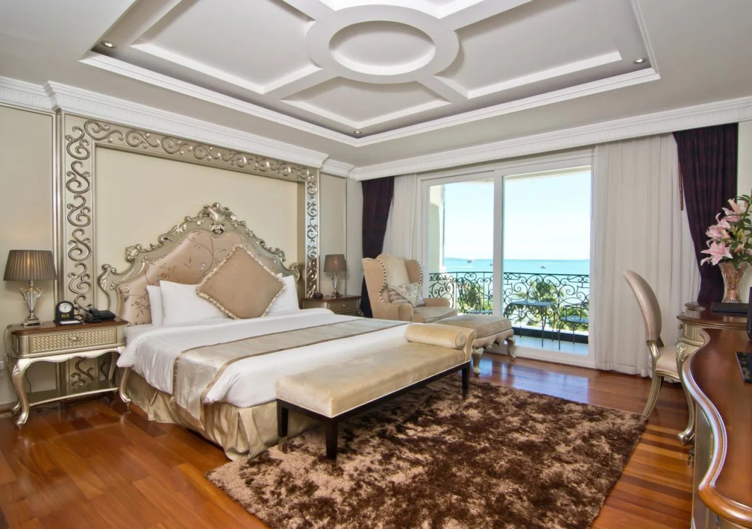 LK The Empress Pattaya