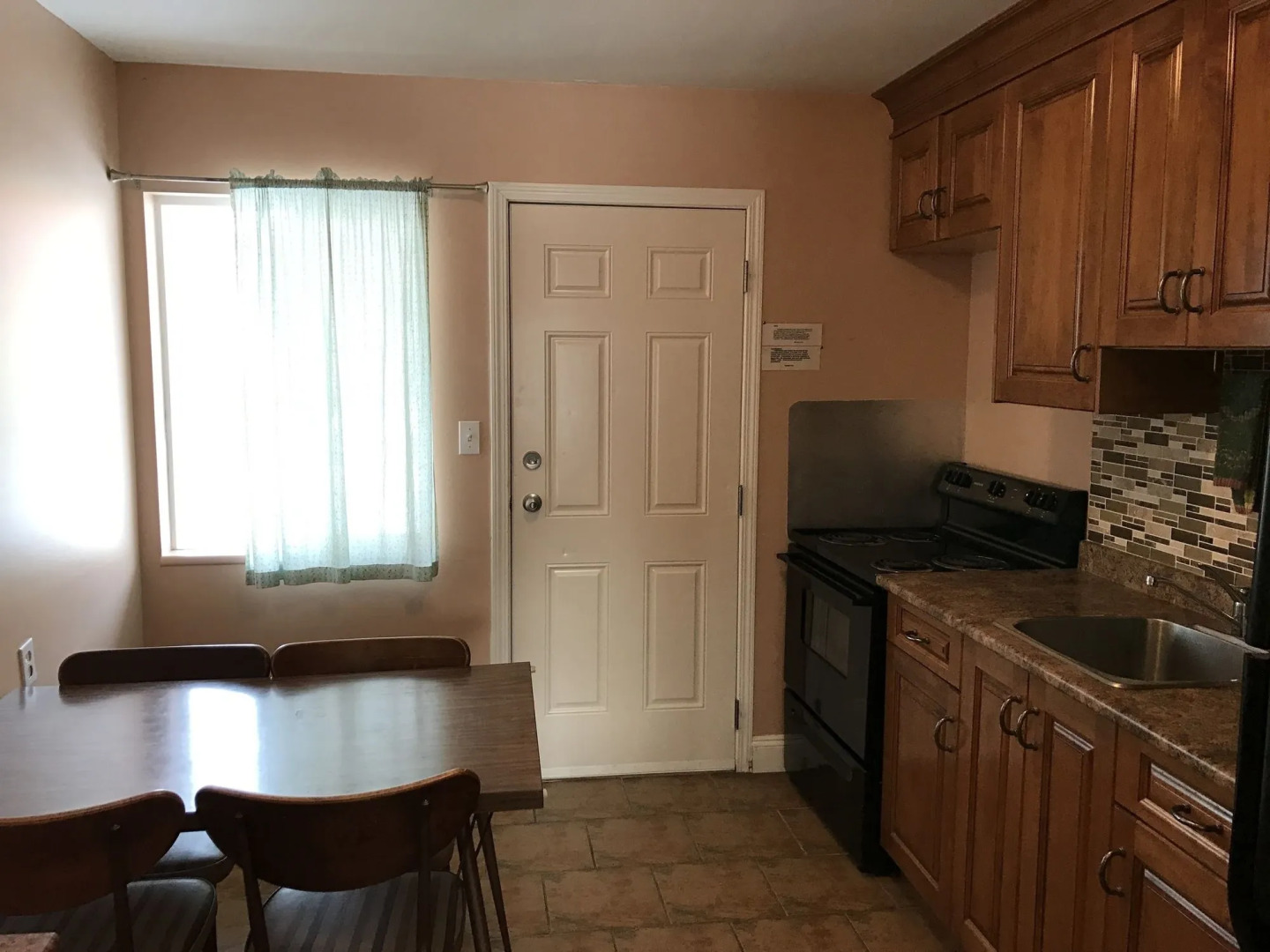 Sahara Courtyard Inn