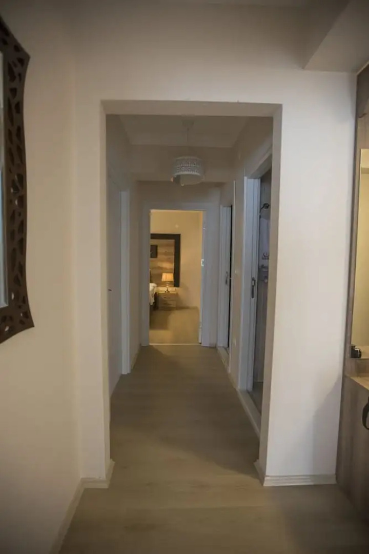 Black Rose Apartment