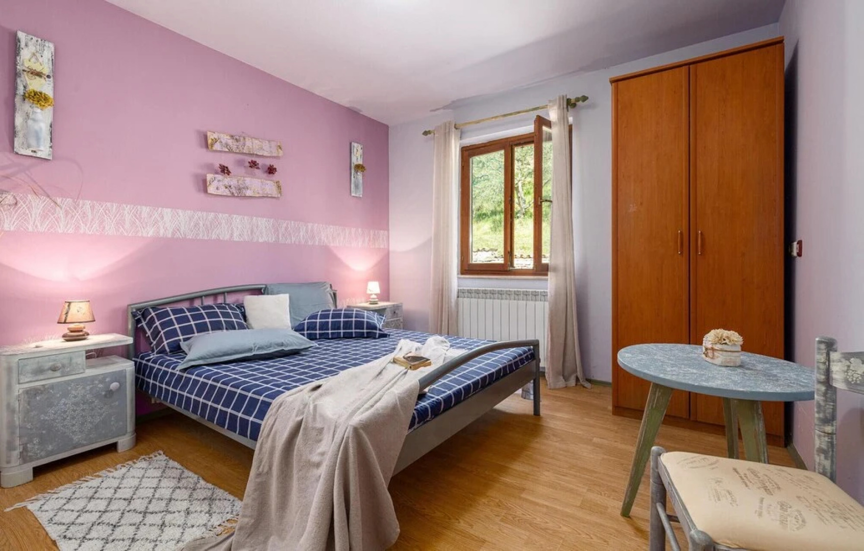 Beautiful Home in Buje With Wifi and 4 Bedrooms