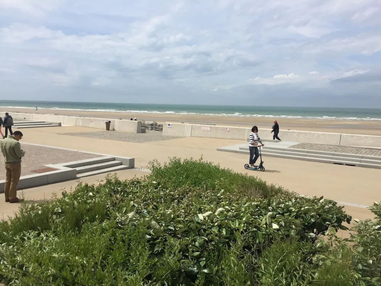 A Pleasant Little Studio Apartment With a Terrace, 30 Metres From the Beach