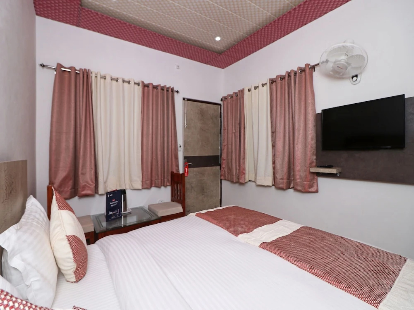 OYO 11876 Rock Resort