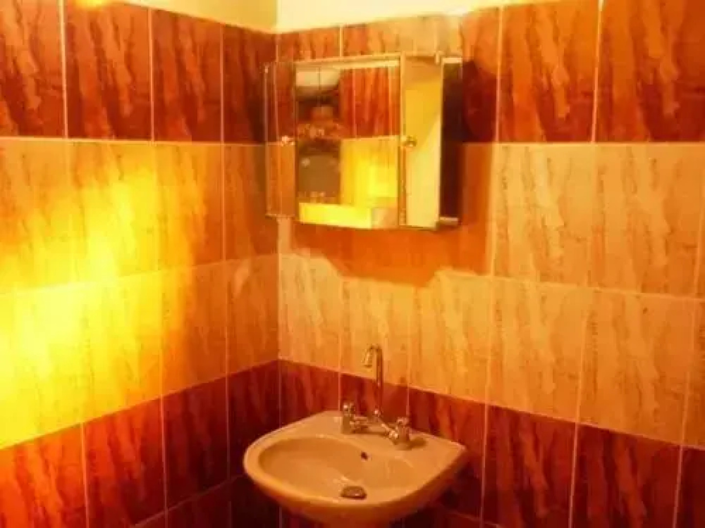 Sandrose Baharia Hotel