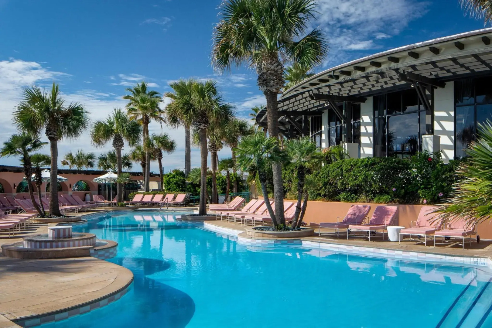 Grand Galvez Resort, Autograph Collection