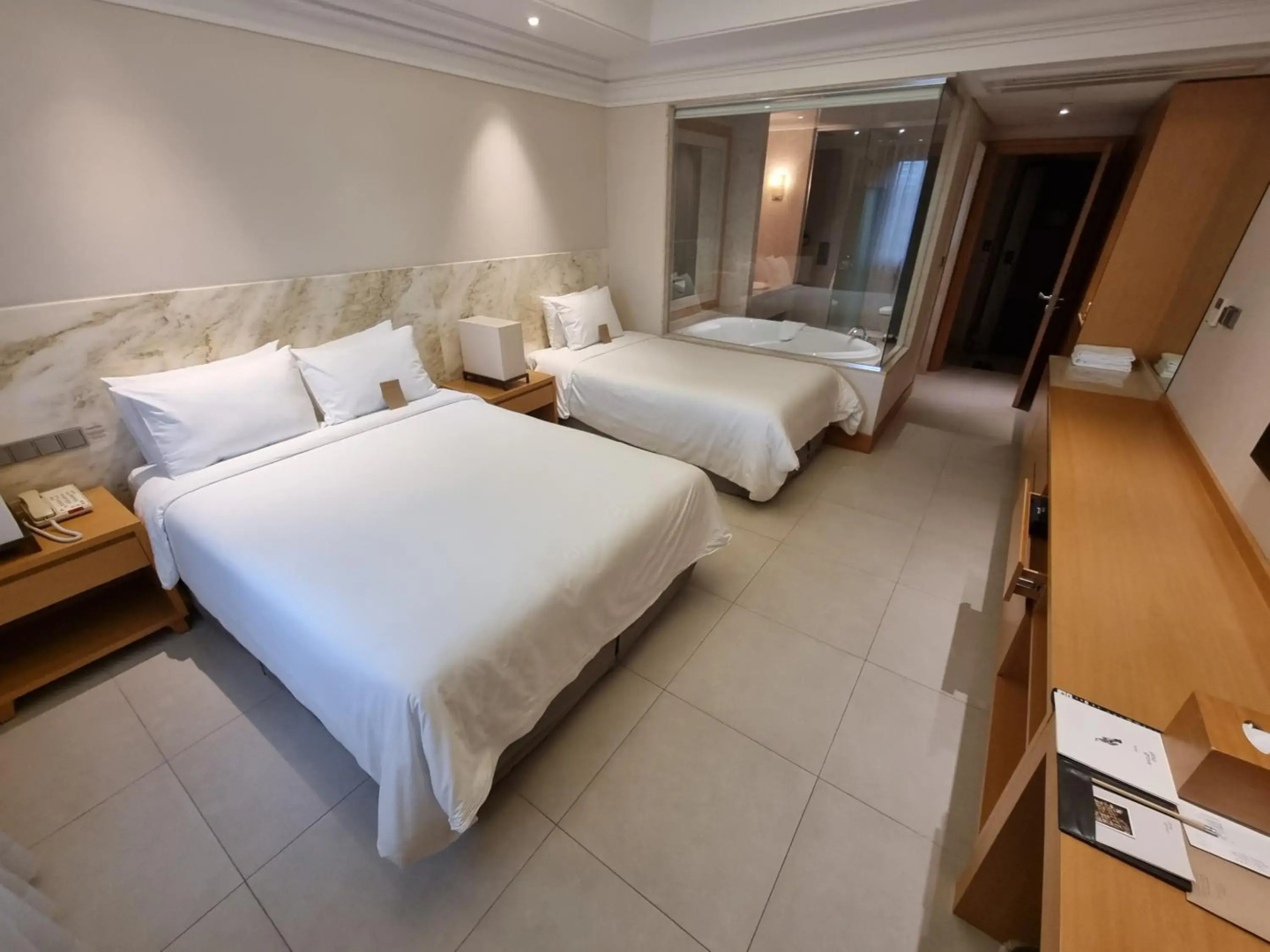 Pine Grove Hotel