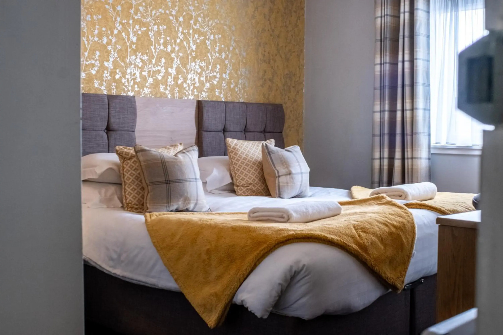 The Upper Largo Hotel & Restaurant